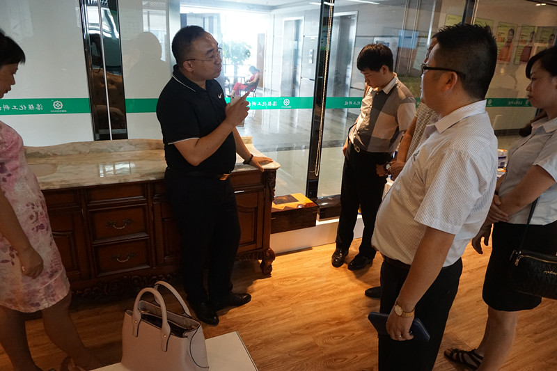 李江會長對伊人直播色版下载化工的企業文化、產品品質確認